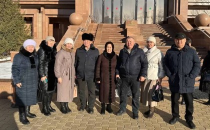 «Бізді тыңдайтын құлақ жоқ»: алтын зауытына қарсы маралдылықтар Астанаға келіп, шағымын жеткізді