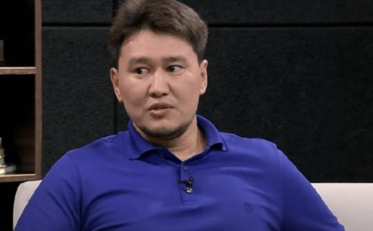 “Қазақстан да, Қытай да емін таба алмай жатыр": Жахан Отарғалиевтің денсаулығы сыр берді