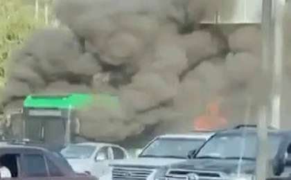 Алматыда автобус өртеніп кетті