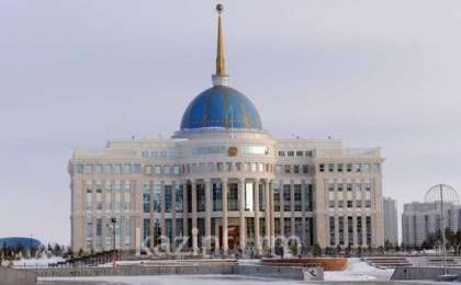 托卡耶夫总统会见中石油董事长王宜林