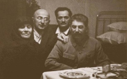 Сталин анасына неге сирек барған?