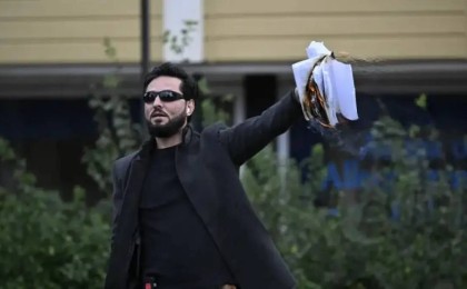 Бірнеше рет Құран өртеген ер адамды тікелей эфирде отырған жерінен атып өлтіріп кетті