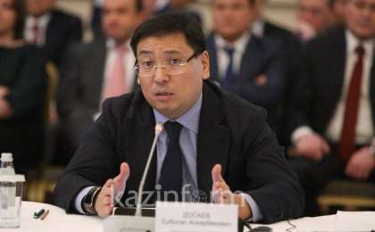 央行行长回应“坚戈即将贬值”传闻