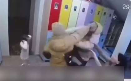 Астанадағы балабақшада екі ата-ана төбелес шығарды