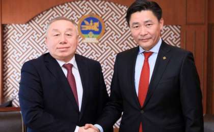 哈-蒙两国将扩大教育领域合作