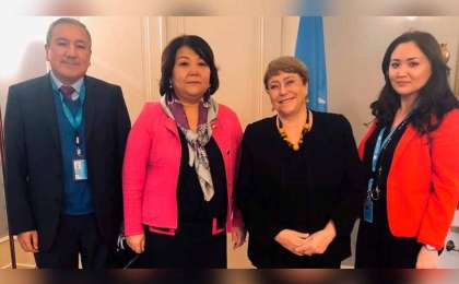 哈萨克斯坦驻联合国日内瓦办事处代表会见人权事务高级专员