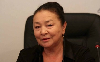 "Минут сайын іздеймін": Меруерт Өтекешова жары марқұм Құман Тастанбекті еске алды