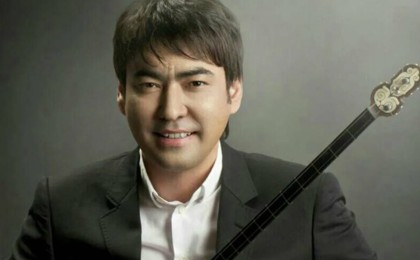 "Бәріміз бір өмір жолын бастап едік": Мейрамбек Бесбаев сыныптастарын көрсетті (фото)