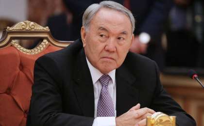 “Бәрі қарсы болған”: Қырғызстан президенті Назарбаевтың елордаға қатысты жалғыз өзі шешім қабылдағанын сөз етті