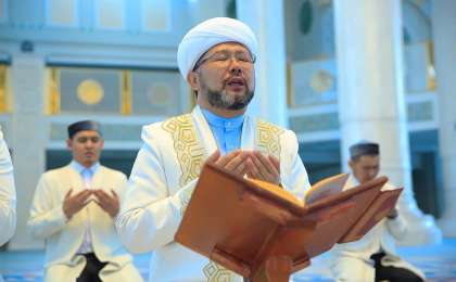 Бас мүфти Құранды қате оқиды. Неге?