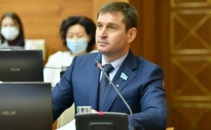 Мәжіліс депутаты өкілетін тоқтату туралы өтініш берді