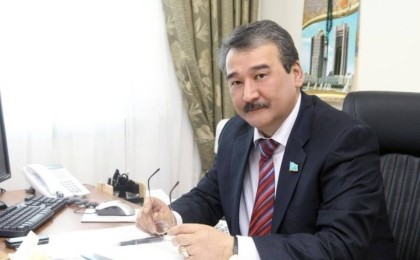 "Сенгеніме өкінем": Нұрлан Өнербаев экс-президент Назарбаевқа қатысты естелігін айтты