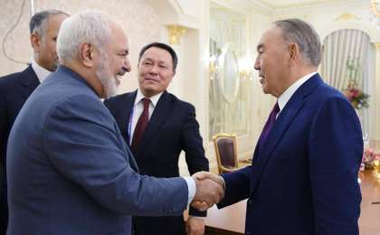 首任总统会见伊朗外长扎里夫