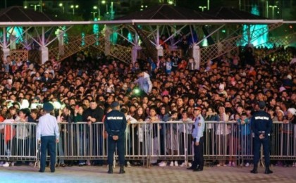 Конституция күніне орай ұйымдастырылған концертте жүзден астам бала жоғалып кеткен