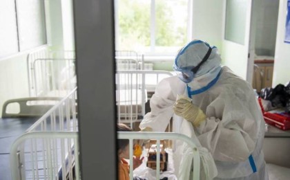 "Балаларды улап жатыр!" дейді ата-аналар