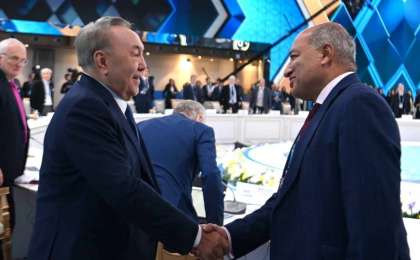 Қыздары да бой көрсетті: Нұрсұлтан Назарбаев “Астана клубының” жетінші отырысына қатысты