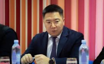 «Біреудің отбасын әдейі бұзып...»: Желіде экс-шенеуніктің тоқалы туралы тың дерек тарады