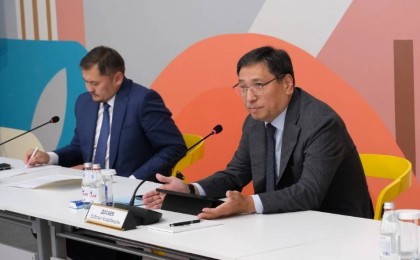 Алматы әкімі Ерболат Досаев ЖОО-ның ректорларымен кездесті