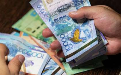 2023 жылға арналған ең төменгі жалақы мен АЕК мөлшері белгіленді