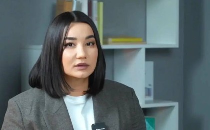 «Орамал мен тоқалдан басқа ештеңе айтпайтын»: Айгүл Орынбек Тазабековке шүйлікті