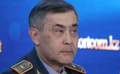 Тоқаев қорғаныс министрінің отставкаға кету туралы өтінішін қабылдады