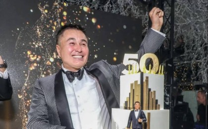 "Комфорт зонасынан шыққым келеді". Арман Давлетияров Ресейдегі телеарнадан кетті