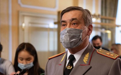 "Әдейі өртелуі де мүмкін": Ермекбаев әскери қоймадағы жарылыстың себебін атады