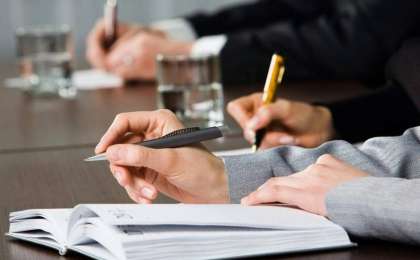 哈萨克侨民商务论坛在鄂木斯克举行