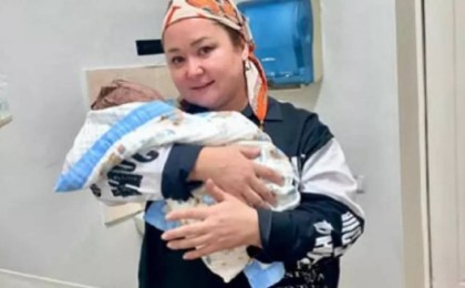 Роза Әлқожаның тұңғыш немересі дүниеге келді