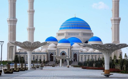 «2025 жылы миллион оқушы мектепсіз қалуы мүмкін»