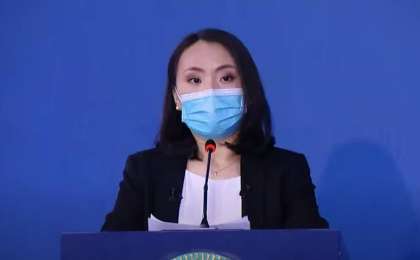 "Нұр Отан" дегенді "Нұрсұлтан" деп оқыған директор жұртты күлдірді (видео)