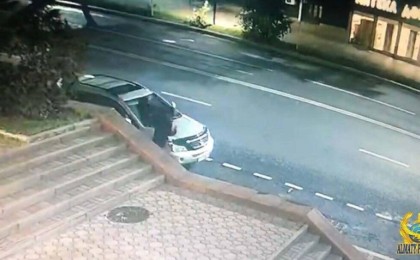 Алматыда автокөлік ұрлығы бейнекамераға түсіп қалды