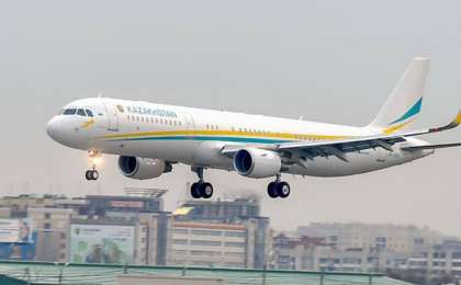 总统飞抵鄂木斯克将出席哈俄地区间合作论坛