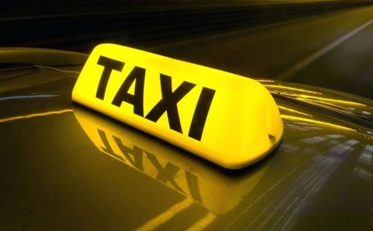 «Индрайверге» таксиіне тапсырыс берген: Оралда жас қызды екі ер адам зорлап кеткен