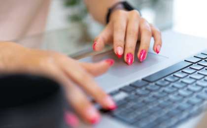 Оқушы қыз қабылдау комиссиясы қателігінен гранттан айырыла жаздаған