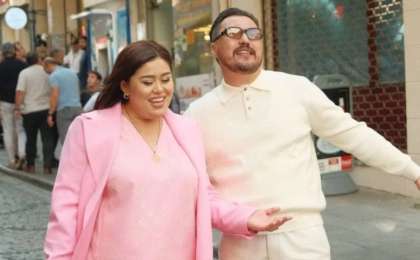 «Рахмет саған Дариғам»: Олжас Абай мен Дариға Бадықова Дубайда демалуда (ВИДЕО)