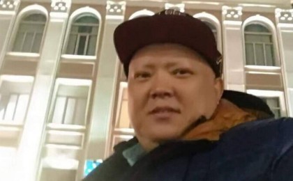 Өз көлігін өзі өртеп, бірнеше шенеунікке жала жапқан тараздық блогер сотталды