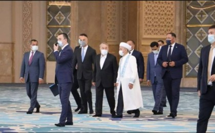 Назарбаев, Мамин, Баталов: Астанадағы зәулім мешіттің ашылуына кімдер келді (фото)