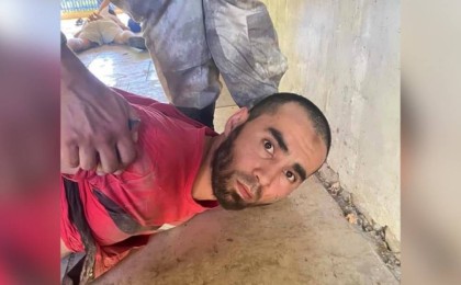 «Екі әйелім бар»: Кәсіпкерді өлтірді деп айыпталған күдікті соттан өзін босатуды сұрады