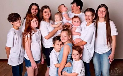 “Болды, тоқтатсаңшы деп жазады”: 32 жастағы әйел 12-ші баласын дүниеге әкелді