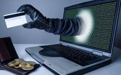 Қызылорда облысында 12 шенеунік желі арқылы "әдемі қыздарға" жалаңаш суретін жіберіп, соңында полициядан көмек сұрады