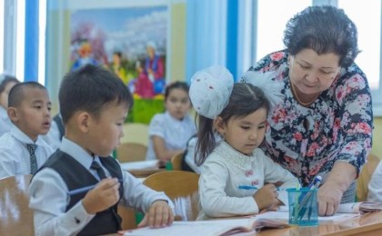 Министрлік оқушылардың барлығы толықтай мектепте қашан оқитынын айтты