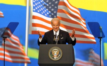 Байден Украинаға 1 миллиард доллар көлемінде көмек береді