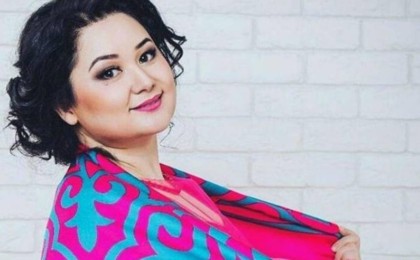 Роза Әлқожа жаңа түскен келінін ерекша қарсы алды