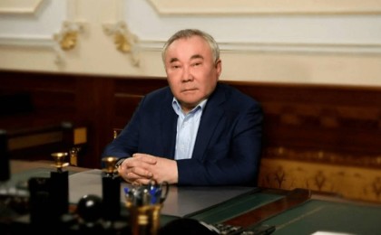 Қарт Назарбаев инстульт алып, емханаға түсті