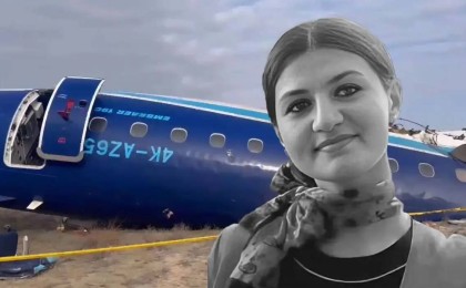 «Бәрі жақсы болады»: 33 жастағы стюардесса соңғы демі үзілгенше жолаушыларға дем берген (ВИДЕО)