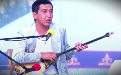 «Ол кезде билік халықты сатты». Ринат Заитов қаңтар қырғыны жайлы шындықты жайып салды