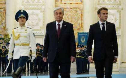 Тоқаев Ақордада Франция президентін қарсы алды