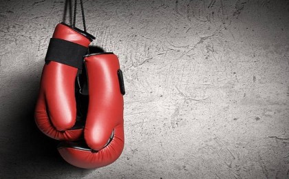 Елеусінов кәсіпқой бокста алғаш рет жеңілді (ВИДЕО)