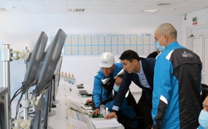 ҚМГ басшысы жол битумын өндіретін "Caspi Bitum" бірлескен кәсіпорын зауытына барды